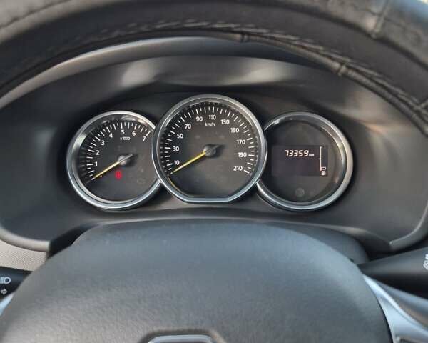 Белый Рено Сандеро СтэпВэй, объемом двигателя 1.46 л и пробегом 73 тыс. км за 13500 $, фото 9 на Automoto.ua