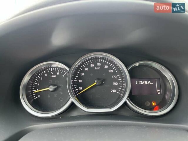 Белый Рено Сандеро СтэпВэй, объемом двигателя 0.9 л и пробегом 110 тыс. км за 7522 $, фото 23 на Automoto.ua