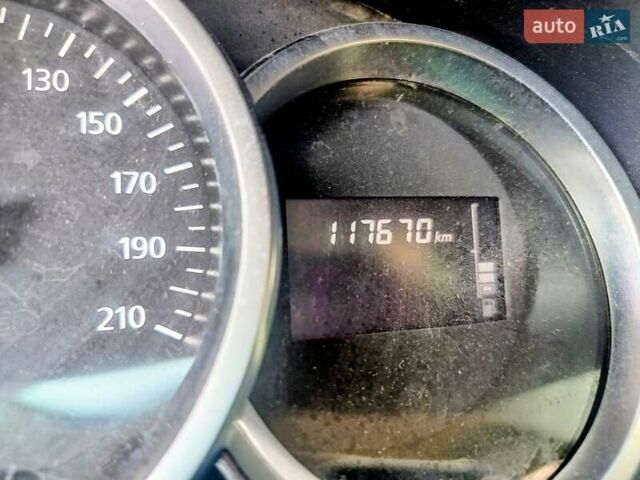 Білий Рено Сандеро СтепВей, об'ємом двигуна 0.9 л та пробігом 117 тис. км за 8999 $, фото 7 на Automoto.ua