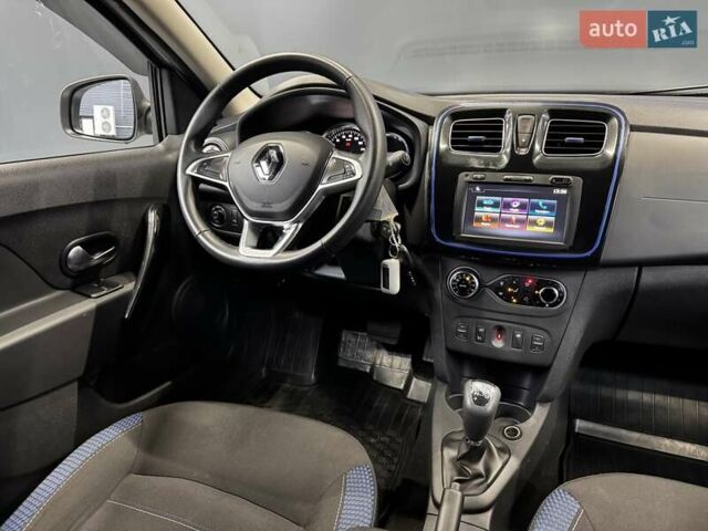 Белый Рено Сандеро СтэпВэй, объемом двигателя 0.9 л и пробегом 39 тыс. км за 11900 $, фото 26 на Automoto.ua
