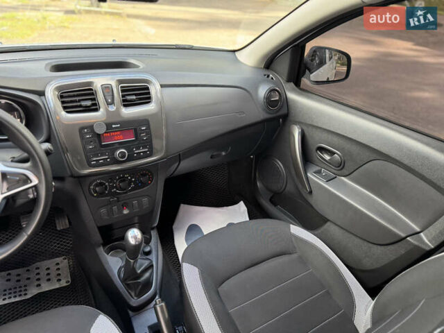 Рено Сандеро СтэпВэй 2021 в Виннице на Automoto.ua Белый Рено Сандеро СтэпВэй, объемом двигателя 1.46 л и пробегом 74 тыс. км за 10999 $, фото 13 на Automoto.ua