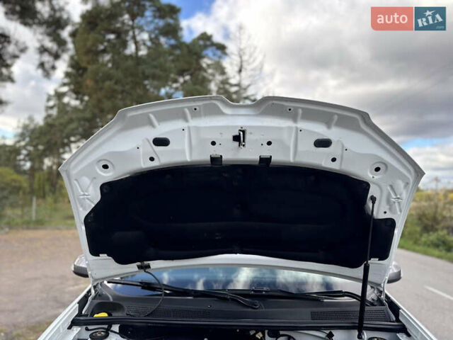 Рено Сандеро СтэпВэй 2021 в Виннице на Automoto.ua Белый Рено Сандеро СтэпВэй, объемом двигателя 1.46 л и пробегом 74 тыс. км за 10999 $, фото 22 на Automoto.ua