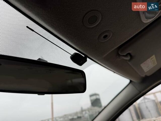 Белый Рено Сандеро СтэпВэй, объемом двигателя 0.9 л и пробегом 84 тыс. км за 9900 $, фото 28 на Automoto.ua