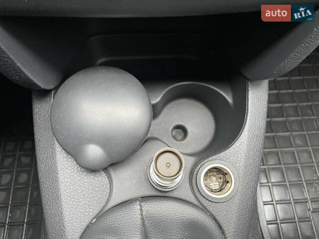 Белый Рено Сандеро СтэпВэй, объемом двигателя 1.46 л и пробегом 66 тыс. км за 12300 $, фото 16 на Automoto.ua