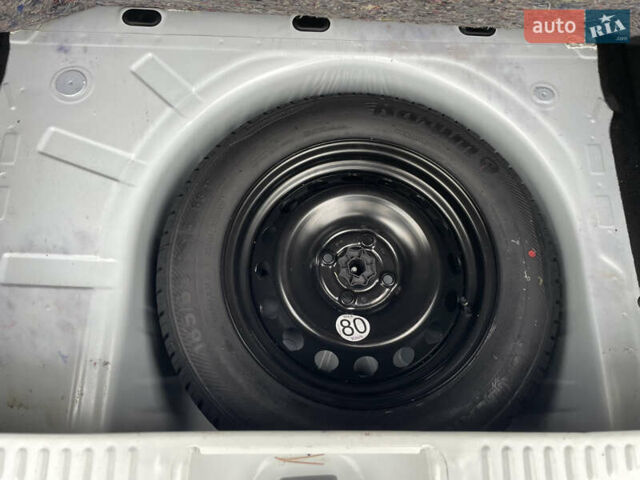 Белый Рено Сандеро СтэпВэй, объемом двигателя 1.46 л и пробегом 66 тыс. км за 12300 $, фото 22 на Automoto.ua