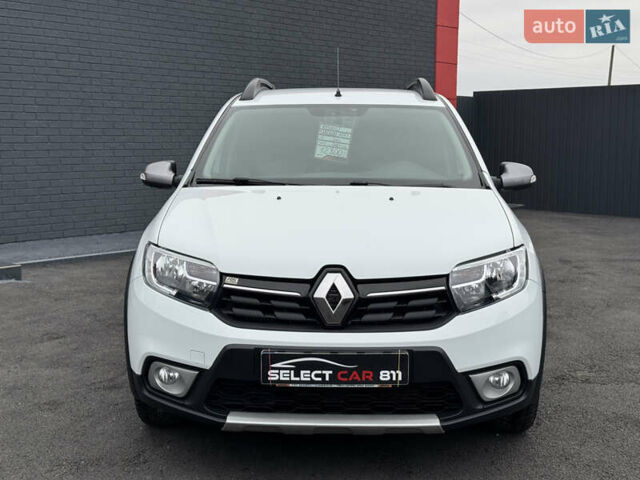 Белый Рено Сандеро СтэпВэй, объемом двигателя 1.46 л и пробегом 76 тыс. км за 12800 $, фото 1 на Automoto.ua