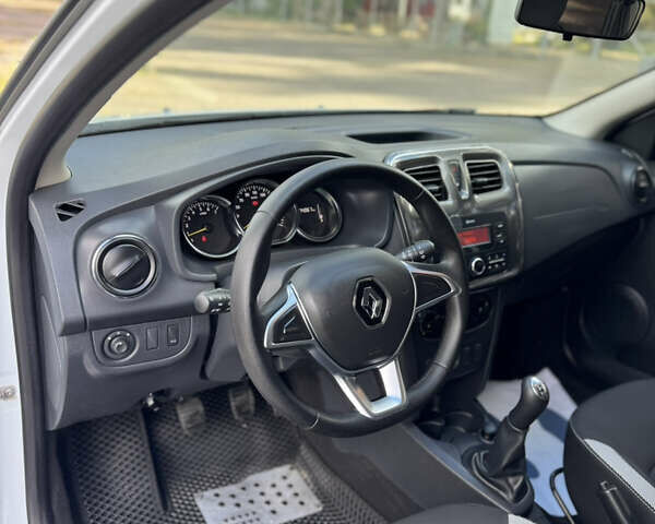 Рено Сандеро СтэпВэй 2021 в Виннице на Automoto.ua Белый Рено Сандеро СтэпВэй, объемом двигателя 1.46 л и пробегом 74 тыс. км за 10999 $, фото 8 на Automoto.ua