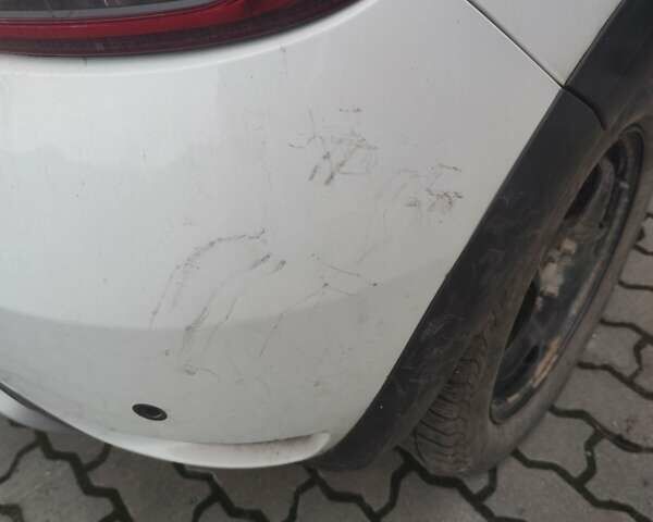 Белый Рено Сандеро СтэпВэй, объемом двигателя 1.46 л и пробегом 52 тыс. км за 6200 $, фото 2 на Automoto.ua