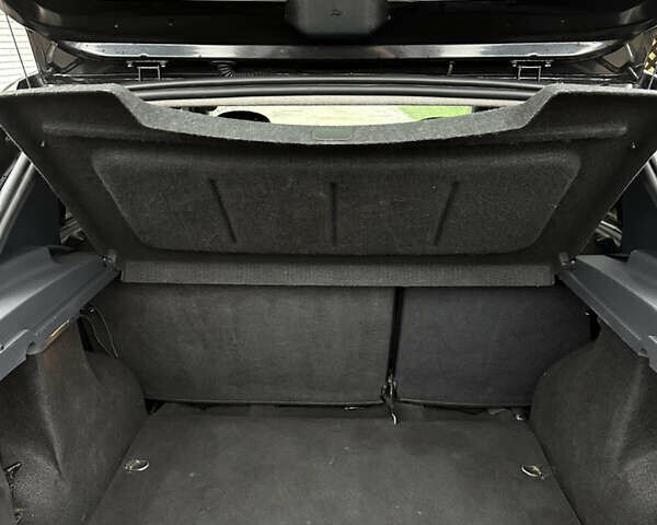 Черный Рено Сандеро СтэпВэй, объемом двигателя 1.6 л и пробегом 98 тыс. км за 7450 $, фото 13 на Automoto.ua