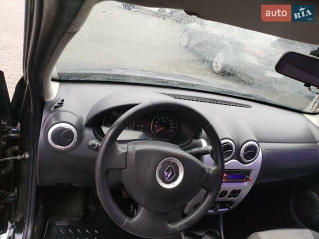 Черный Рено Сандеро СтэпВэй, объемом двигателя 1.6 л и пробегом 60 тыс. км за 7000 $, фото 17 на Automoto.ua