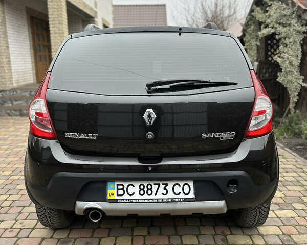 Черный Рено Сандеро СтэпВэй, объемом двигателя 1.6 л и пробегом 98 тыс. км за 7450 $, фото 7 на Automoto.ua