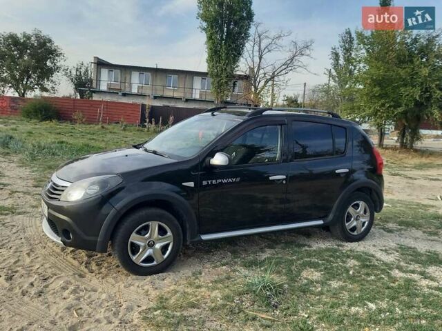 Черный Рено Сандеро СтэпВэй, объемом двигателя 1.6 л и пробегом 195 тыс. км за 5500 $, фото 10 на Automoto.ua
