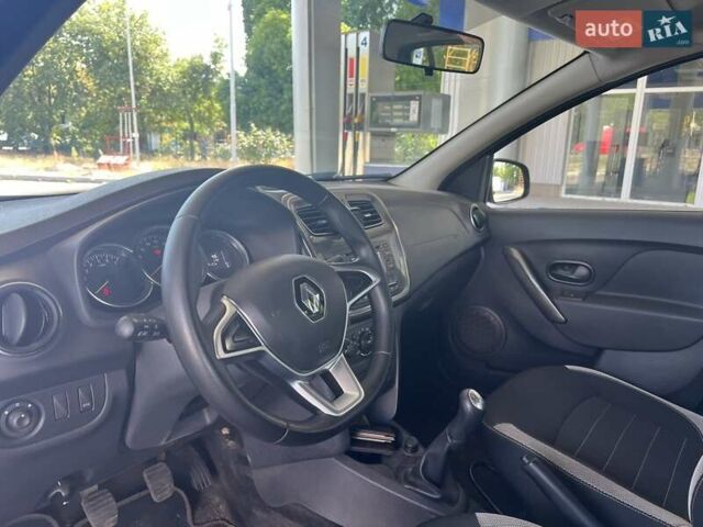 Коричневий Рено Сандеро СтепВей, об'ємом двигуна 1.46 л та пробігом 82 тис. км за 9999 $, фото 15 на Automoto.ua
