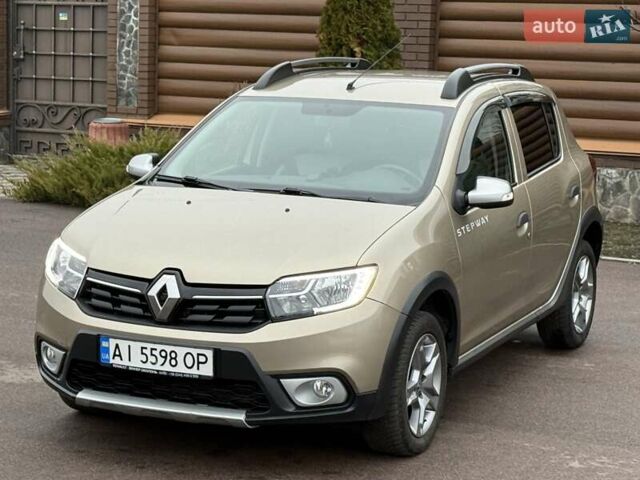 Коричневий Рено Сандеро СтепВей, об'ємом двигуна 0.9 л та пробігом 64 тис. км за 10800 $, фото 12 на Automoto.ua