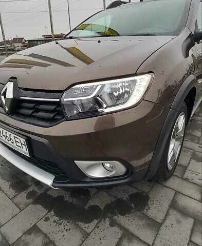 Коричневий Рено Сандеро СтепВей, об'ємом двигуна 0.9 л та пробігом 96 тис. км за 10400 $, фото 11 на Automoto.ua