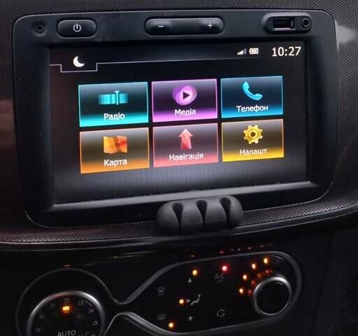 Коричневий Рено Сандеро СтепВей, об'ємом двигуна 0.9 л та пробігом 96 тис. км за 10400 $, фото 15 на Automoto.ua