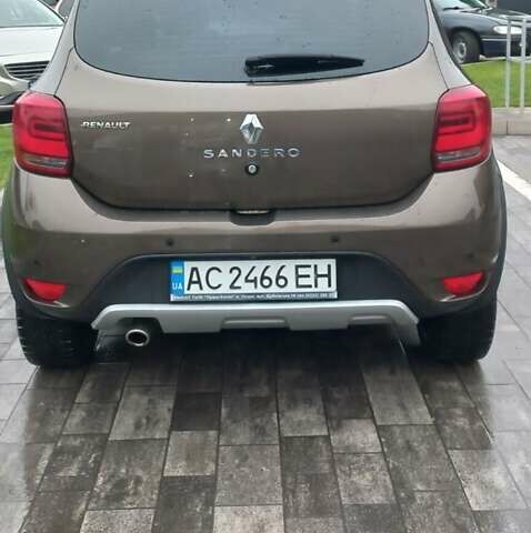 Коричневий Рено Сандеро СтепВей, об'ємом двигуна 0.9 л та пробігом 96 тис. км за 10400 $, фото 4 на Automoto.ua