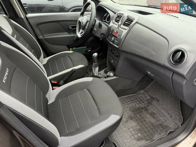 Коричневий Рено Сандеро СтепВей, об'ємом двигуна 1.46 л та пробігом 81 тис. км за 11900 $, фото 19 на Automoto.ua