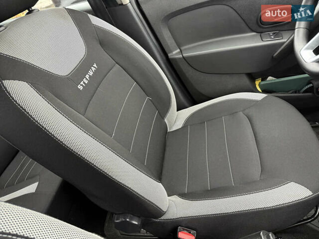 Коричневий Рено Сандеро СтепВей, об'ємом двигуна 1.46 л та пробігом 81 тис. км за 11900 $, фото 21 на Automoto.ua