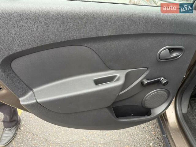 Коричневий Рено Сандеро СтепВей, об'ємом двигуна 1.46 л та пробігом 81 тис. км за 11900 $, фото 17 на Automoto.ua