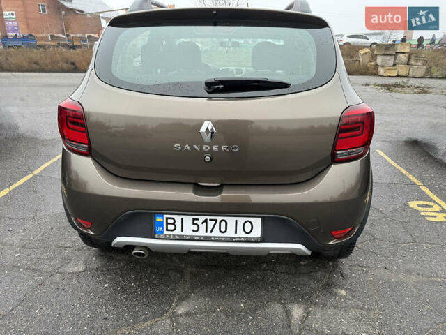 Коричневий Рено Сандеро СтепВей, об'ємом двигуна 1.46 л та пробігом 81 тис. км за 11900 $, фото 6 на Automoto.ua
