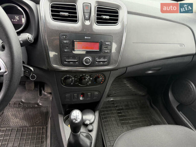 Коричневий Рено Сандеро СтепВей, об'ємом двигуна 1.46 л та пробігом 81 тис. км за 11900 $, фото 12 на Automoto.ua