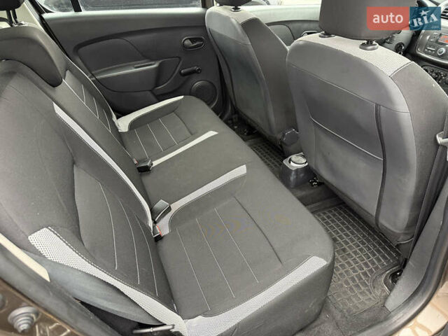 Коричневий Рено Сандеро СтепВей, об'ємом двигуна 1.46 л та пробігом 81 тис. км за 11900 $, фото 18 на Automoto.ua