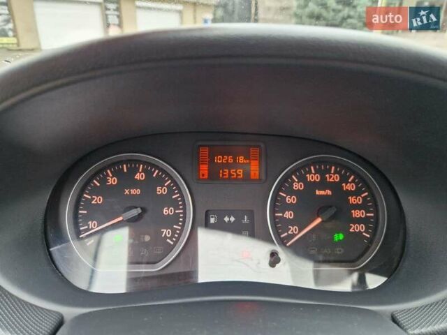 Красный Рено Сандеро СтэпВэй, объемом двигателя 1.6 л и пробегом 102 тыс. км за 6600 $, фото 14 на Automoto.ua