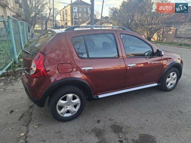 Красный Рено Сандеро СтэпВэй, объемом двигателя 1.6 л и пробегом 160 тыс. км за 6450 $, фото 6 на Automoto.ua