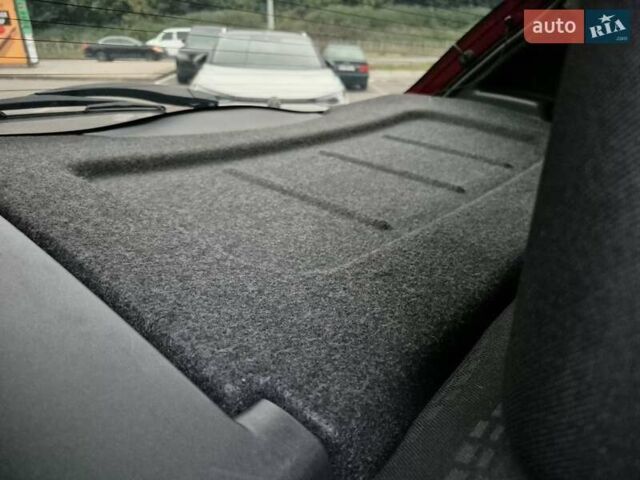 Красный Рено Сандеро СтэпВэй, объемом двигателя 1.6 л и пробегом 75 тыс. км за 7500 $, фото 43 на Automoto.ua