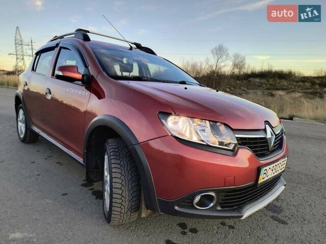 Червоний Рено Сандеро СтепВей, об'ємом двигуна 1.46 л та пробігом 95 тис. км за 8800 $, фото 9 на Automoto.ua