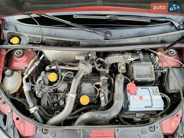 Червоний Рено Сандеро СтепВей, об'ємом двигуна 1.46 л та пробігом 95 тис. км за 8800 $, фото 37 на Automoto.ua