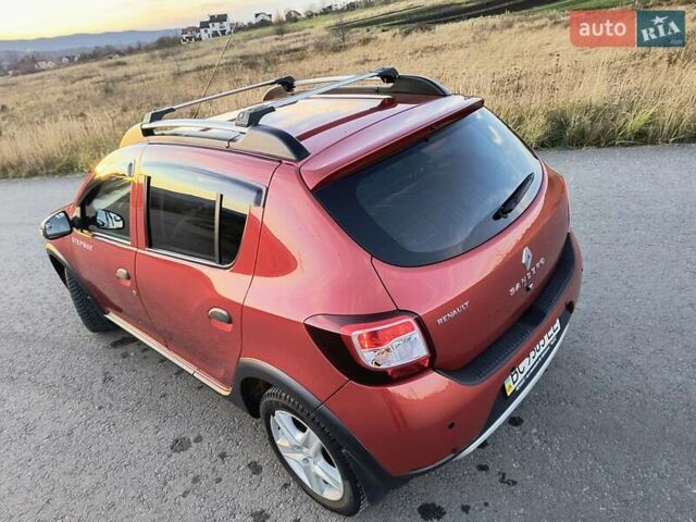 Червоний Рено Сандеро СтепВей, об'ємом двигуна 1.46 л та пробігом 95 тис. км за 8800 $, фото 2 на Automoto.ua