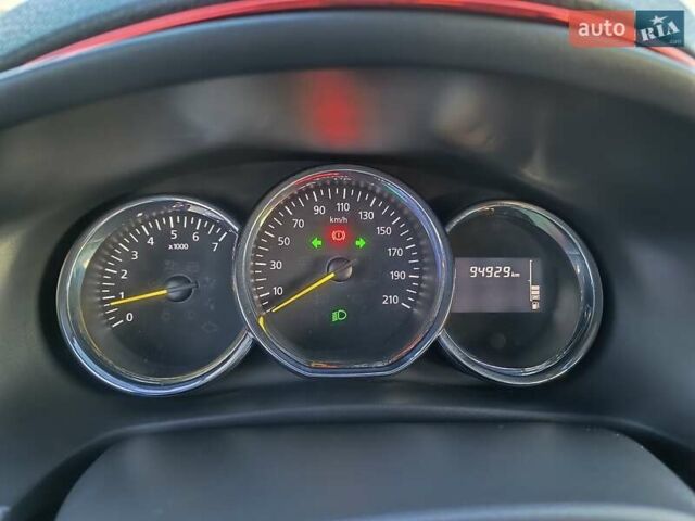 Червоний Рено Сандеро СтепВей, об'ємом двигуна 1.46 л та пробігом 95 тис. км за 8800 $, фото 28 на Automoto.ua