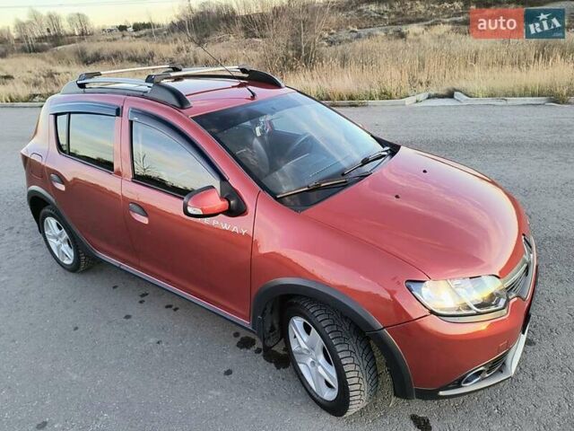 Червоний Рено Сандеро СтепВей, об'ємом двигуна 1.46 л та пробігом 95 тис. км за 8800 $, фото 1 на Automoto.ua