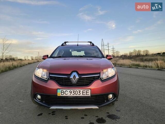 Червоний Рено Сандеро СтепВей, об'ємом двигуна 1.46 л та пробігом 95 тис. км за 8800 $, фото 25 на Automoto.ua