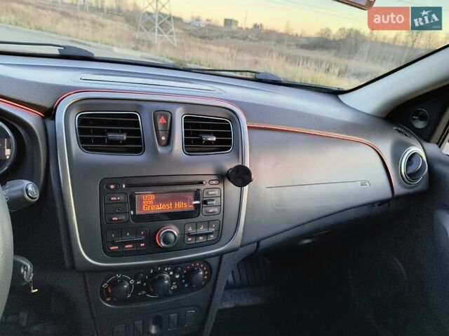 Червоний Рено Сандеро СтепВей, об'ємом двигуна 1.46 л та пробігом 95 тис. км за 8800 $, фото 33 на Automoto.ua