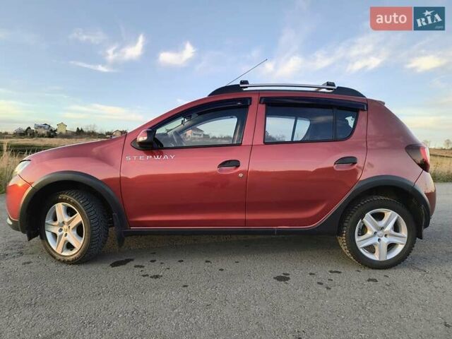 Червоний Рено Сандеро СтепВей, об'ємом двигуна 1.46 л та пробігом 95 тис. км за 8800 $, фото 21 на Automoto.ua