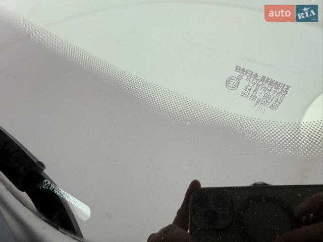 Красный Рено Сандеро СтэпВэй, объемом двигателя 1.5 л и пробегом 94 тыс. км за 10450 $, фото 22 на Automoto.ua