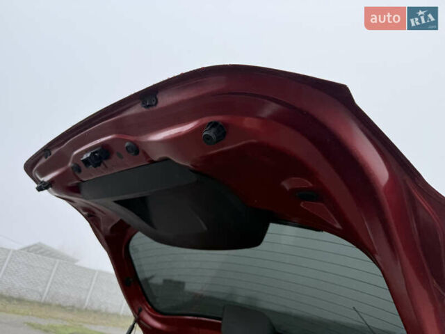 Червоний Рено Сандеро СтепВей, об'ємом двигуна 1.5 л та пробігом 94 тис. км за 10450 $, фото 37 на Automoto.ua