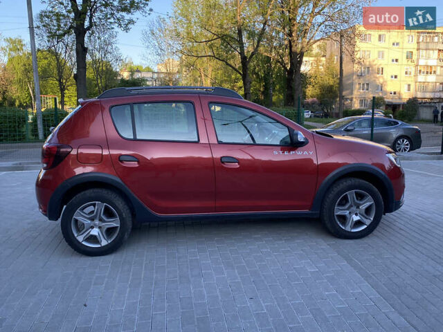 Червоний Рено Сандеро СтепВей, об'ємом двигуна 1.46 л та пробігом 126 тис. км за 11500 $, фото 2 на Automoto.ua
