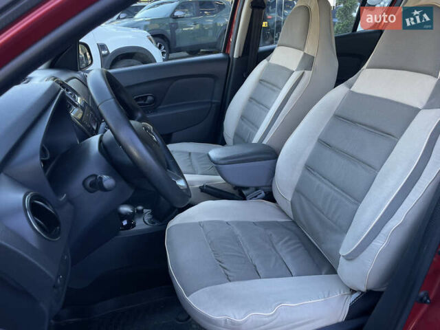 Красный Рено Сандеро СтэпВэй, объемом двигателя 1.46 л и пробегом 84 тыс. км за 13200 $, фото 11 на Automoto.ua