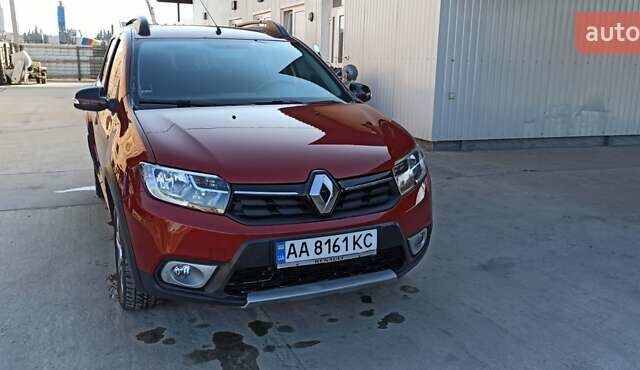 Червоний Рено Сандеро СтепВей, об'ємом двигуна 1.5 л та пробігом 61 тис. км за 10600 $, фото 3 на Automoto.ua
