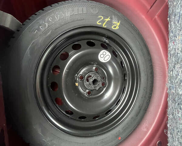 Красный Рено Сандеро СтэпВэй, объемом двигателя 1.46 л и пробегом 67 тыс. км за 10700 $, фото 28 на Automoto.ua