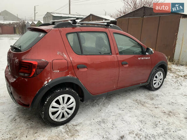 Червоний Рено Сандеро СтепВей, об'ємом двигуна 0.9 л та пробігом 100 тис. км за 11000 $, фото 4 на Automoto.ua