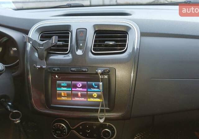 Червоний Рено Сандеро СтепВей, об'ємом двигуна 1.46 л та пробігом 59 тис. км за 13500 $, фото 3 на Automoto.ua