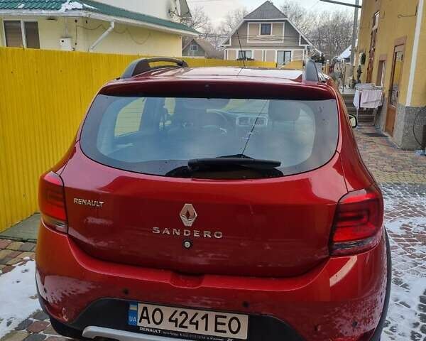 Червоний Рено Сандеро СтепВей, об'ємом двигуна 1.46 л та пробігом 60 тис. км за 12000 $, фото 1 на Automoto.ua