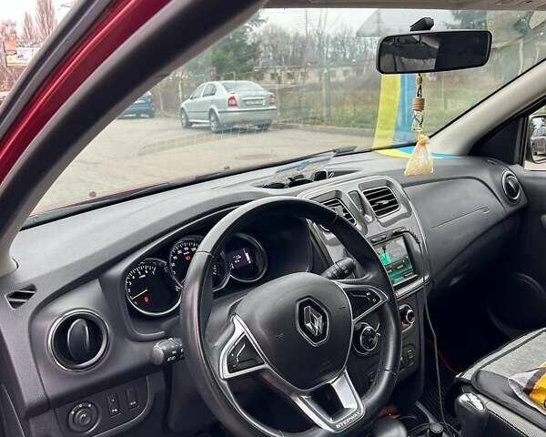 Красный Рено Сандеро СтэпВэй, объемом двигателя 0.9 л и пробегом 90 тыс. км за 10300 $, фото 5 на Automoto.ua