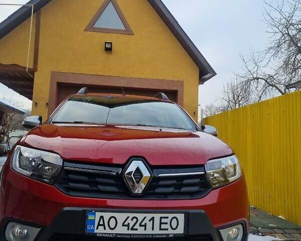 Червоний Рено Сандеро СтепВей, об'ємом двигуна 1.46 л та пробігом 60 тис. км за 12000 $, фото 4 на Automoto.ua