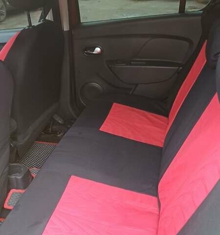 Червоний Рено Сандеро СтепВей, об'ємом двигуна 1.46 л та пробігом 59 тис. км за 13500 $, фото 4 на Automoto.ua